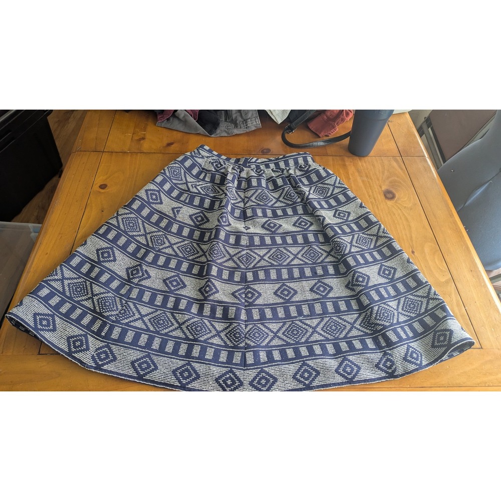 Halogen Women's Skirt Size 4P Blue White Geometric Pattern Career Casual